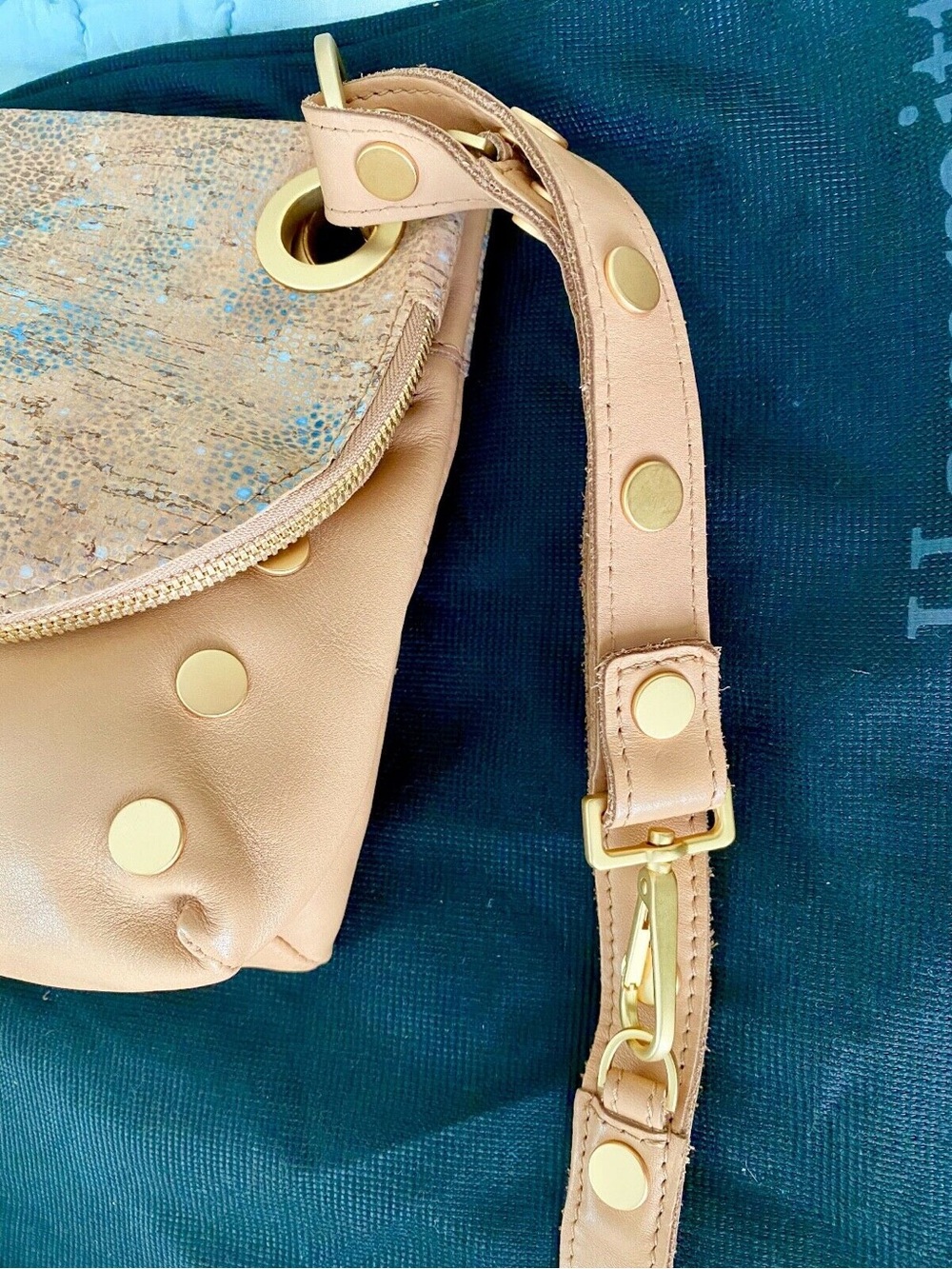 Hammitt Corey Leather Reversible Crossbody Bag Coast Mirage Brushed Gold Rivets - Picture 11 of 12